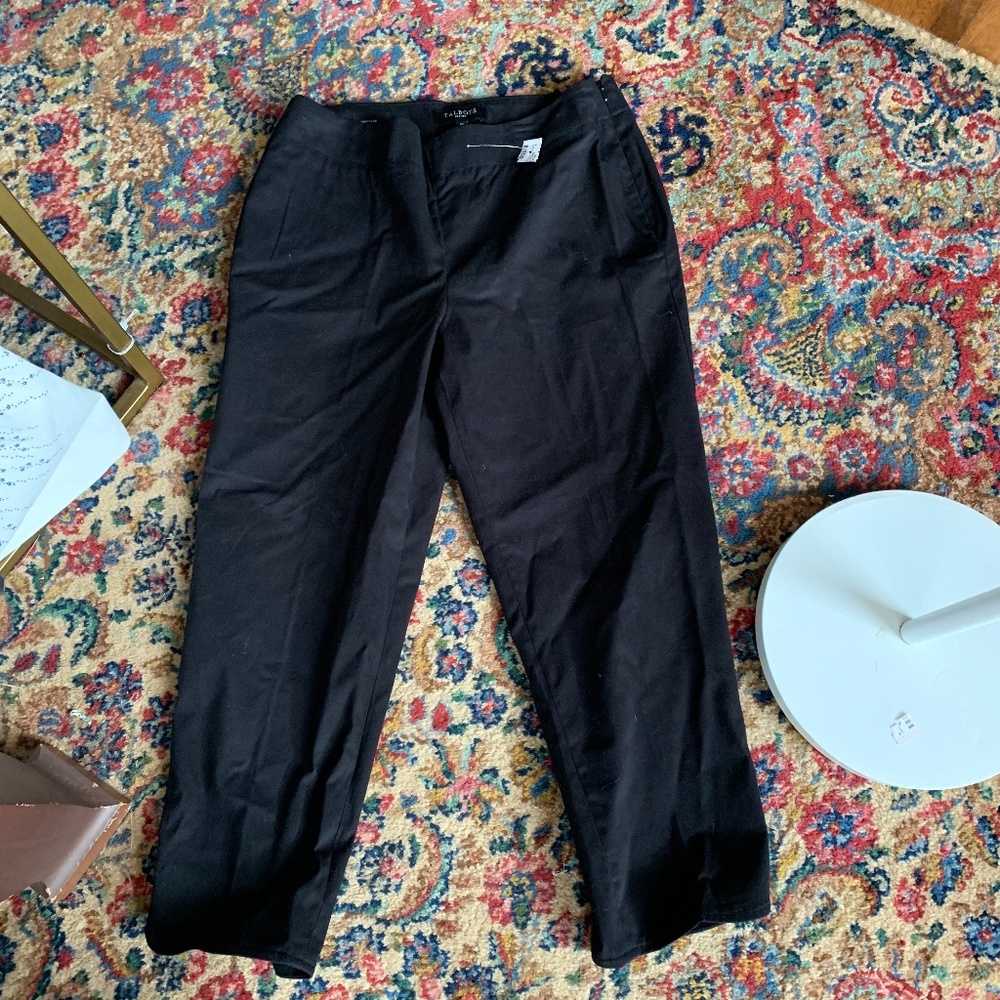 Talbots petites heritage capris . Bought at a consignment store abs never wore